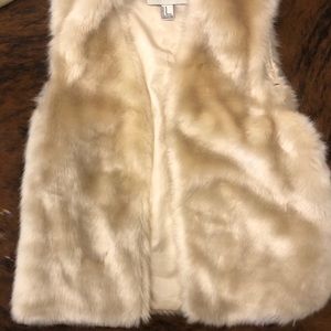 Fur vest